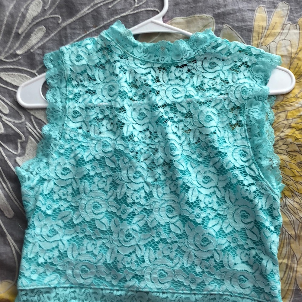 Medium crop top